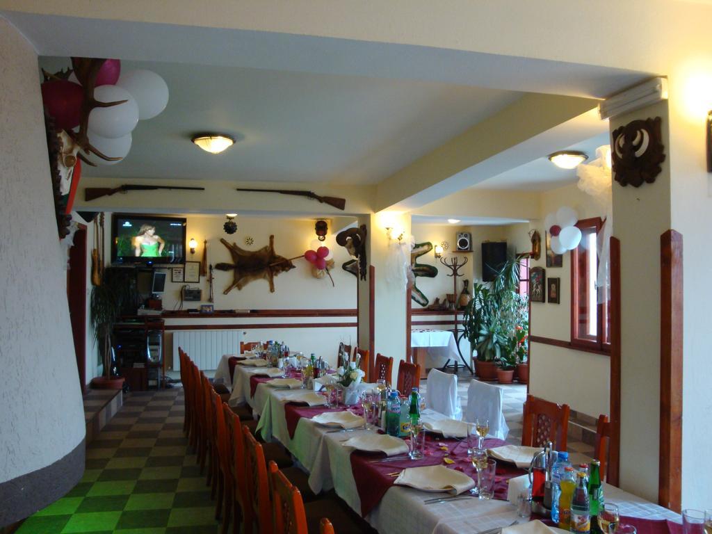 Family Hotel Diana Lyaskovo  Exterior photo
