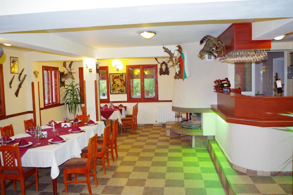 Family Hotel Diana Lyaskovo  Exterior photo