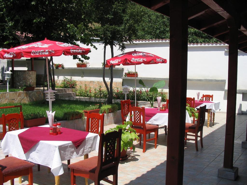 Family Hotel Diana Lyaskovo  Exterior photo